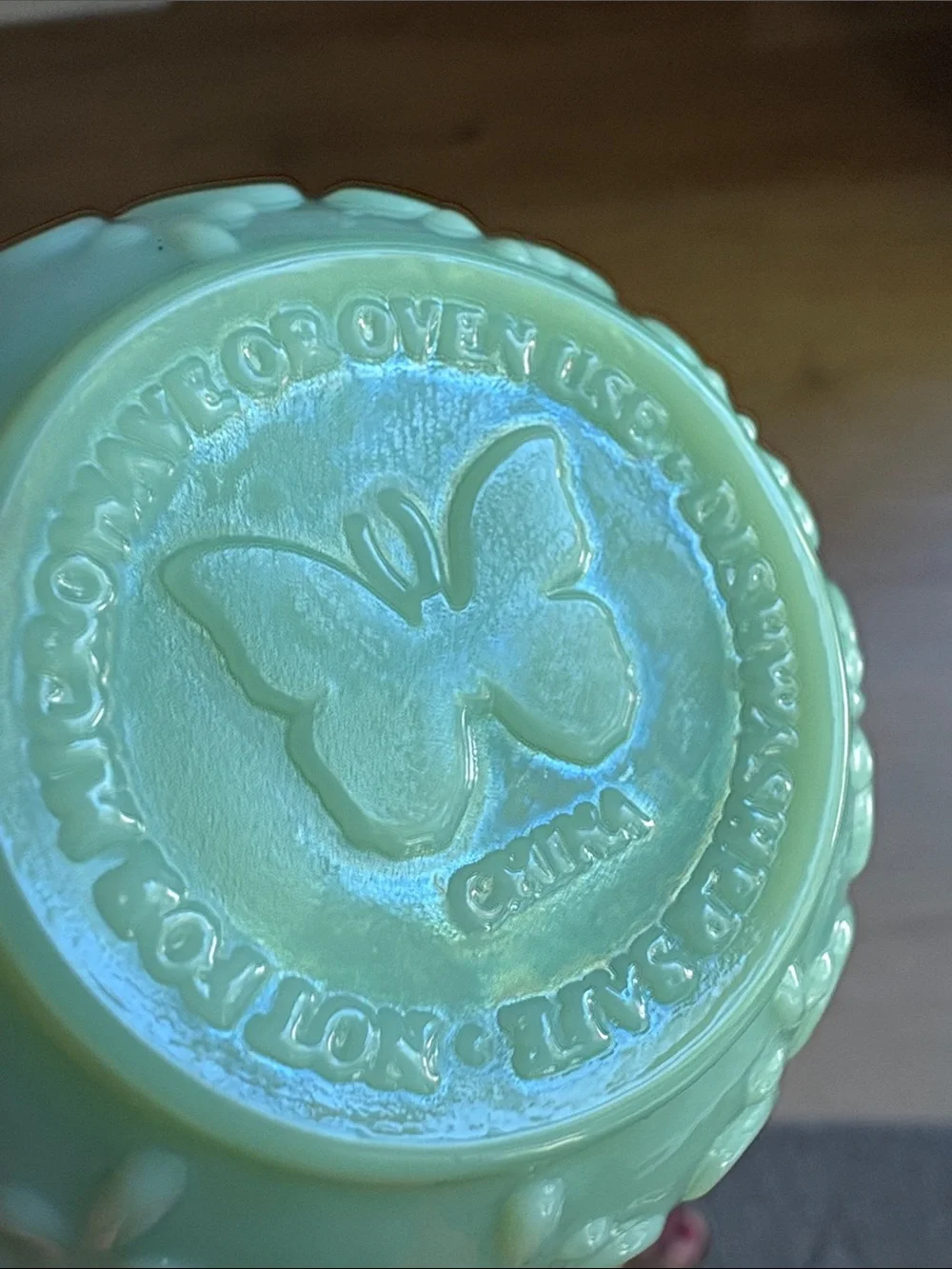 Set of 5 Jade Green Embossed Bowls - Picture 5 of 6